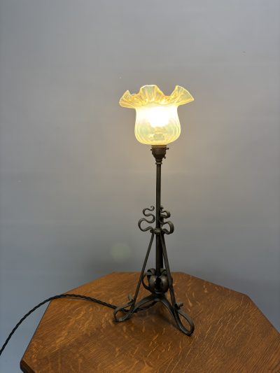 Arts & Crafts Table Lamp - Image 7