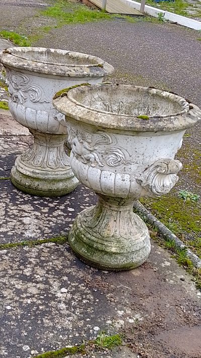 Good 1920's Pair of Garden Urns - Image 8