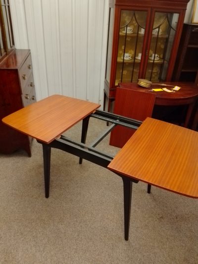 Small Retro Dining Table Seats 6 - Image 6