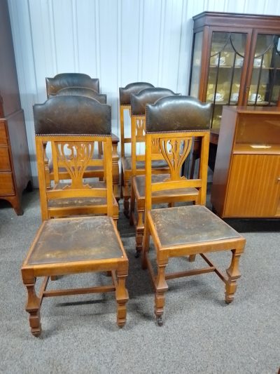 Arts & Crafts Set of 6 Dining Chairs - Image 4