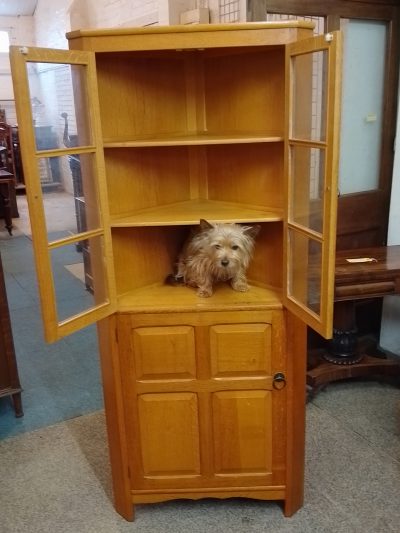 Antique 1930's Cotswold Oak Corner Cabinet - Image 2