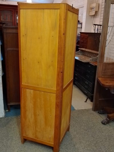 Antique 1930's Cotswold Oak Corner Cabinet - Image 6