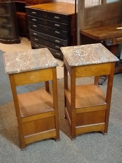 Good Antique Pair of Oak Bedside Table Cabinets - Image 7