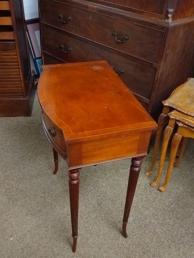 Small Antique Style Lamp Side Table - Image 7