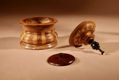 Treen, Tobacco Interest Set of mid 19th Century Dutch antique mahogany coopered pipe stand and its coopered mahogany tobacco box - Image 12