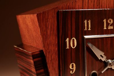 A Very Stylish Typical Art Deco Amsterdam School Oak and Macassar Ebony/Coromandel Mantel Clock. - Image 8