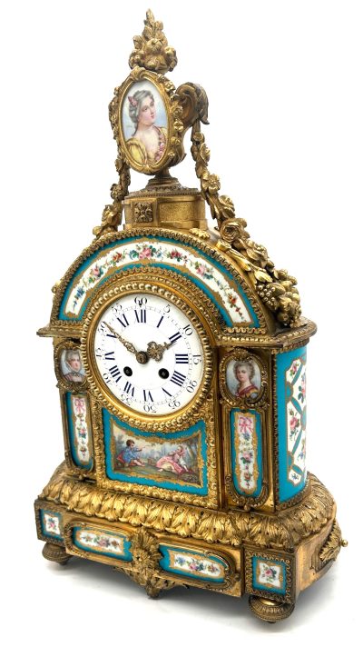 Stunning French Victorian Sevres ormolu 8 day mantel Clock – CA 1850 - Image 13