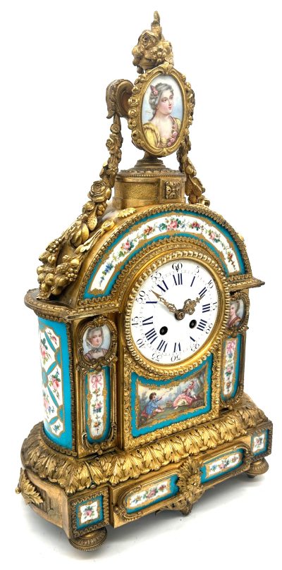 Stunning French Victorian Sevres ormolu 8 day mantel Clock – CA 1850 - Image 9