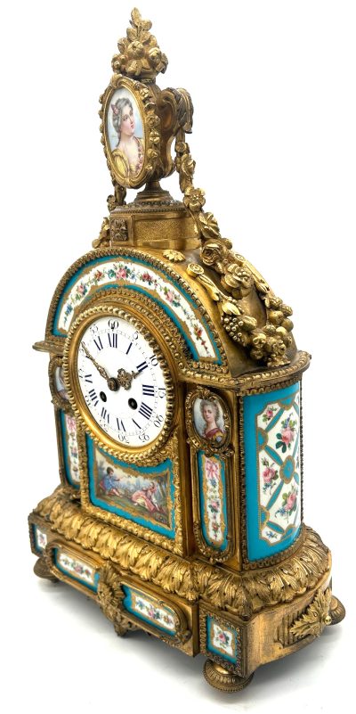 Stunning French Victorian Sevres ormolu 8 day mantel Clock – CA 1850 - Image 11