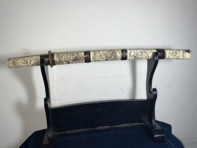 JAPANESE SHORT SWORD CARVED BONE SCABBARD - Image 8