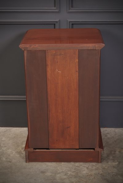 Pair of Victorian Mahogany Bedside Chests - Image 10