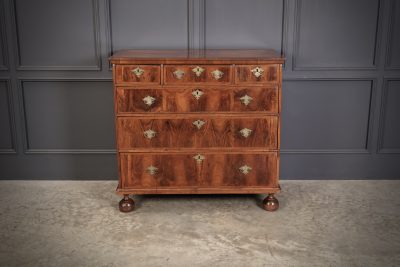 Queen Anne Walnut Chest of Drawers - Image 3