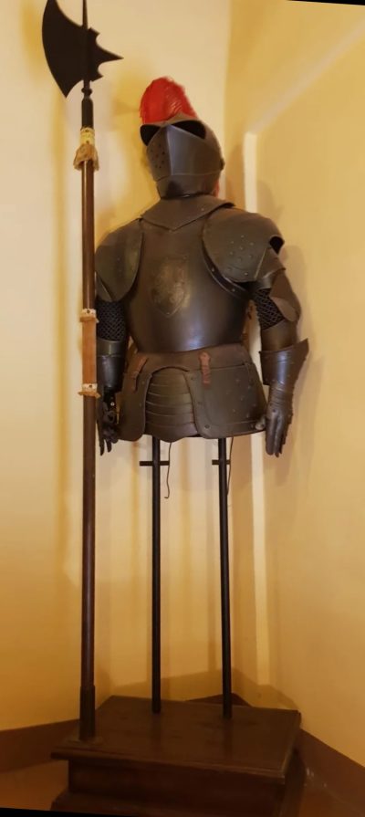 XVI Medival Armour with Stand + Weapons. - Image 4